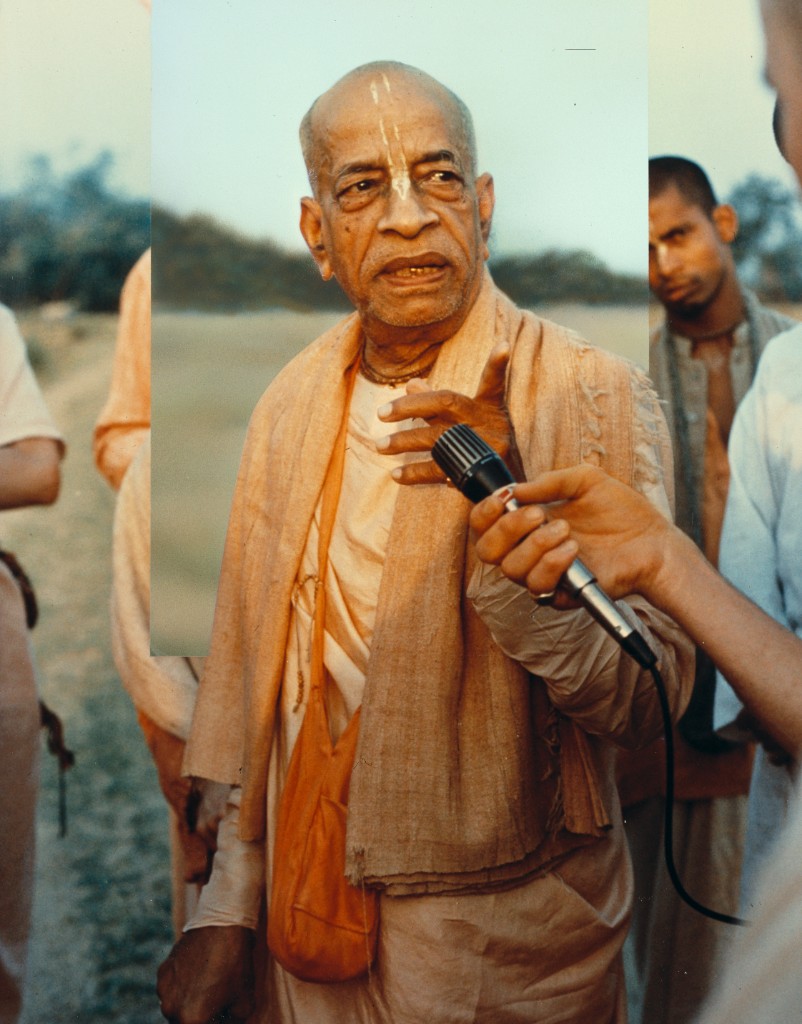 Srila Prabhupada explaining the Bhagavad-Gita